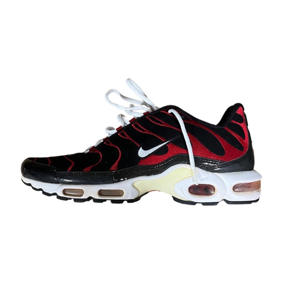 Nike Air Max Plus, breathable sneakers size men’s size 12